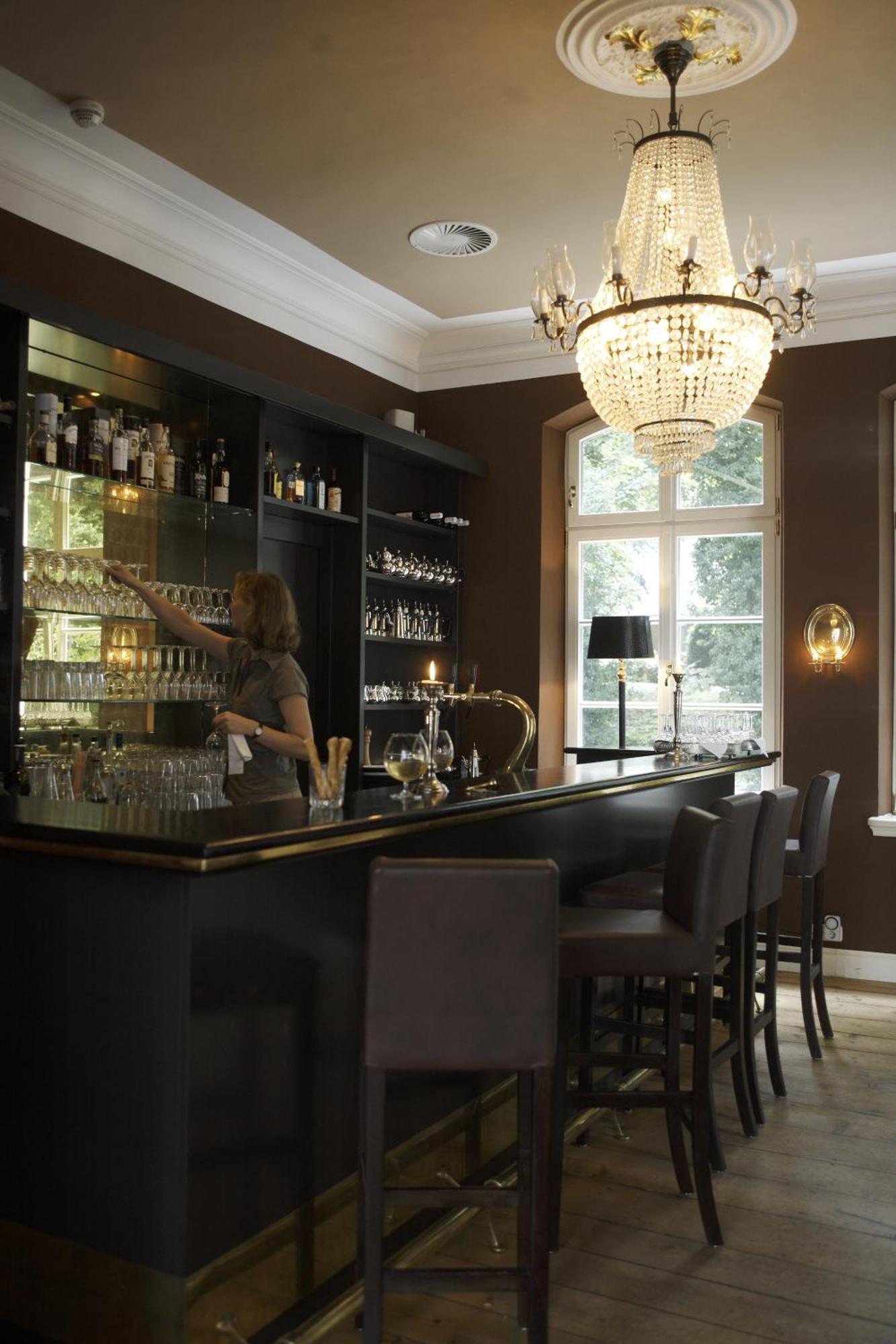 Hotel Hochzeitshaus Aurich Zewnętrze zdjęcie