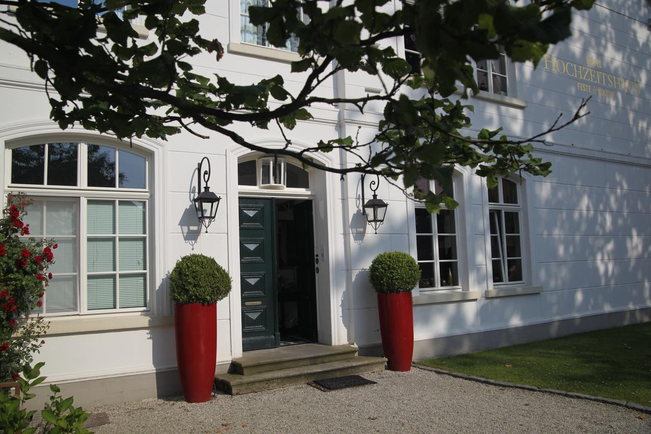 Hotel Hochzeitshaus Aurich Zewnętrze zdjęcie